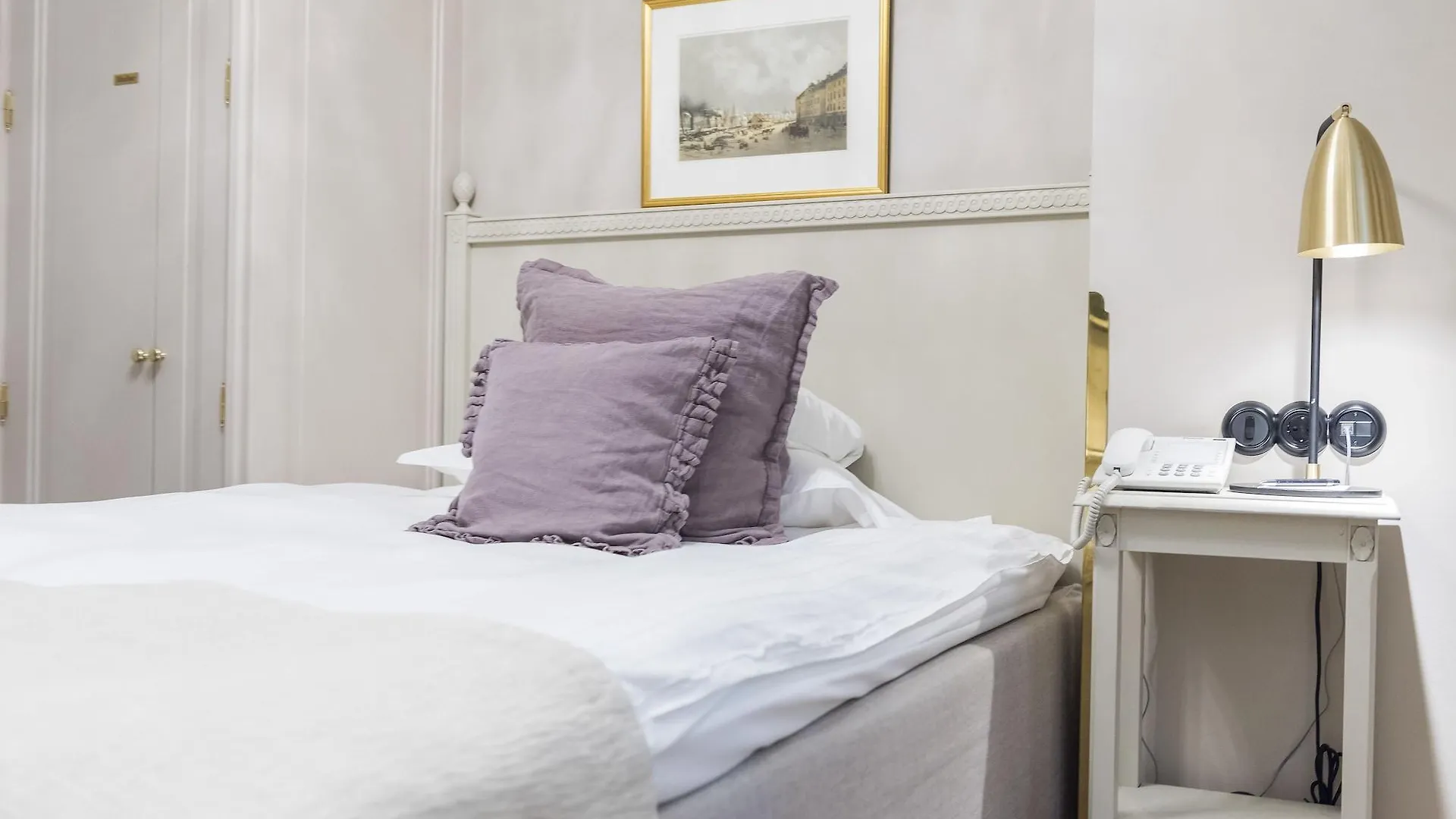 Hotel Kungstradgarden Stockholm 4*,