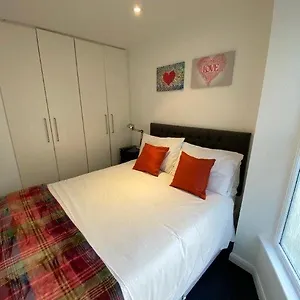 https://beachside-house.brighton-hotels-england.com
